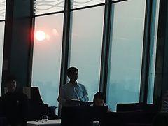 -亚洲国际大酒店·云顶阁旋转自助餐厅