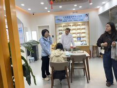 -亿视康青少儿眼镜(五官科店)