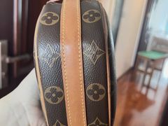 -小飞侠奢侈品回收 寄卖 养护(宝山宝龙广场店)