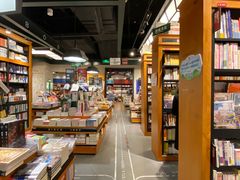 -西西弗书店&矢量咖啡(凯德晶萃广场店)