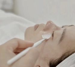 -苗方清颜痘肌研究所