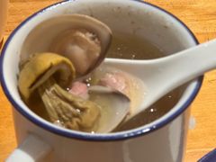 姬松茸土猪文蛤汤-莲花公园煎蟹·30年闽菜(火车站店)