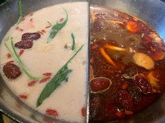 -湊湊火锅·茶憩(新中关购物中心店)