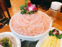 伸腿鸭肠-小天鹅火锅·一线江景洪鼎旗舰店(洪崖洞店)