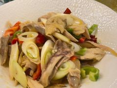 -汗腾格里·风味餐厅(新疆驻京办店)