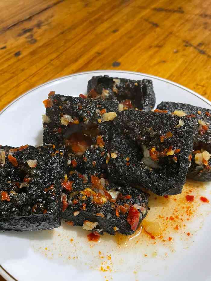 武爹臭豆腐-"位置在三王街和坡子街交界这儿,好像口上有.