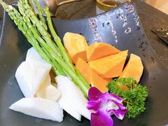鲜蔬三甜-新草堂锅物料理(泉城路店)