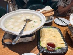 -鱼头泡饭·湖北菜·非物质文化遗产(岳家嘴总店)