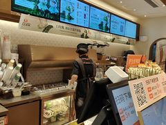 -沪上阿姨·臻选茶饮(上海环球港店)