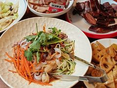 -老鼎万春卤菜(五代传承创始老店)