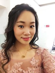 -红馆妆造(中央大街店)