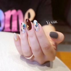 -逸日式美甲美睫工作室