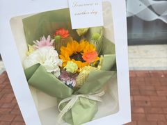 -何兮花店·气球派对鲜花店(马桥银春路万科城店)