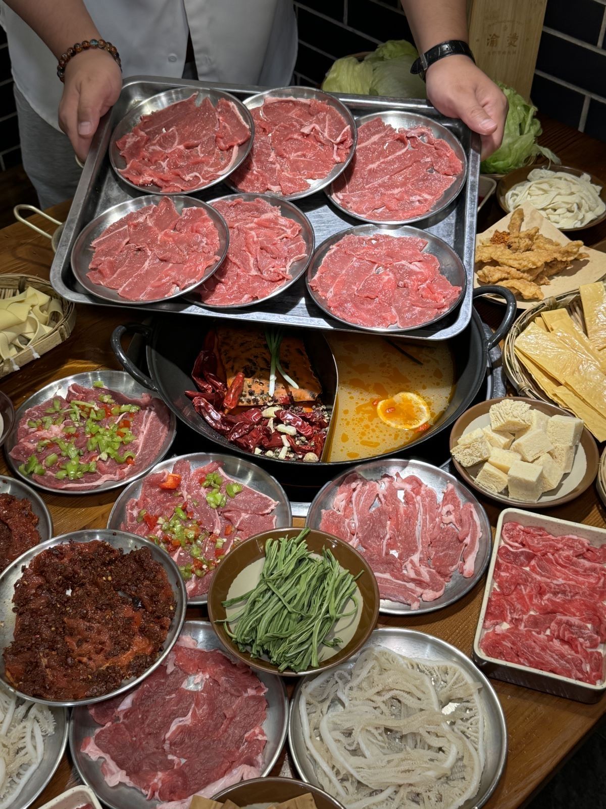 吃火锅吃出打开新世界大门的全牛宴