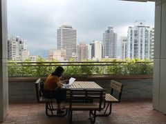 -香港大学