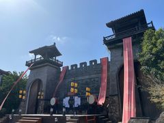 -茅山东方盐湖城景区