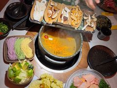 时珍至味山菌汤锅（不含肉）-芸山季·云南野生菌火锅(人民广场来福士店)