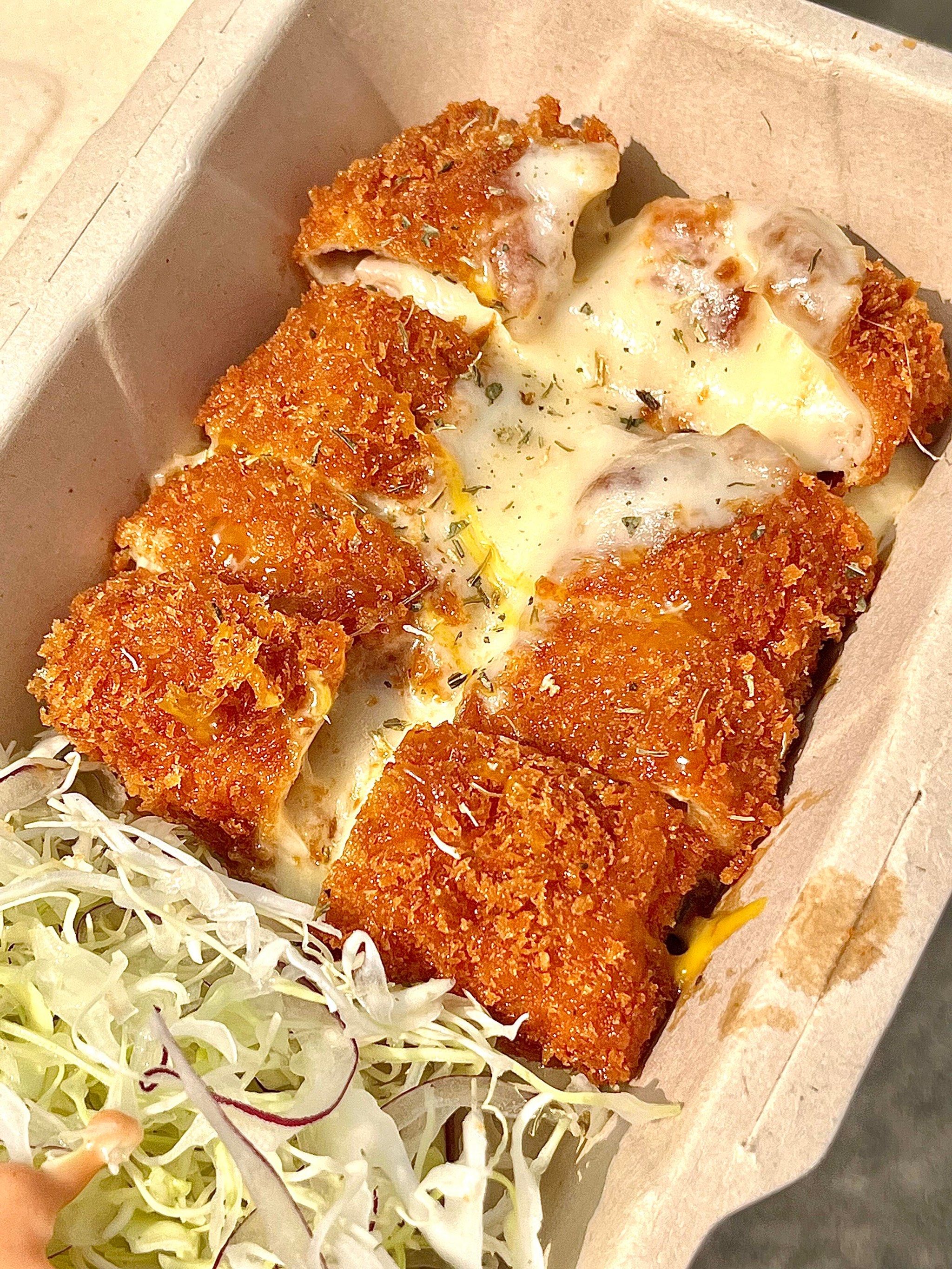 沈阳西塔!巨巨好吃的爆浆芝士炸猪排!