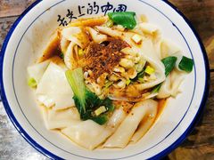油泼面-关中道陕味艺术餐厅(西岳庙店)
