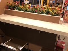 -麦当劳(轻轨曹杨路店)