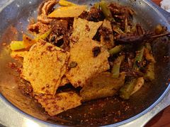 -嘎嘎鸭下巴·爆辣干锅(明教寺店)