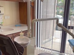 -康城口腔(磁器口店)
