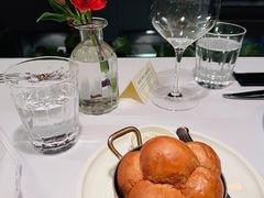 餐前面包黄油-壳里西餐厅Coquille Seafood Bistro(蒙自路店)