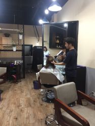 -茶发Salon·烫发染发理发