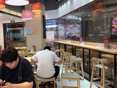 -魔都三兄弟酸辣粉·蘸卤炸串(虹桥万科店)