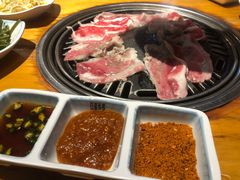 -唯成•韩国炭火烤肉 유성고기