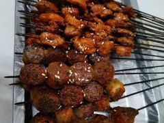 -马克力木手抓炕锅烤羊肉(盐湖一小区店)