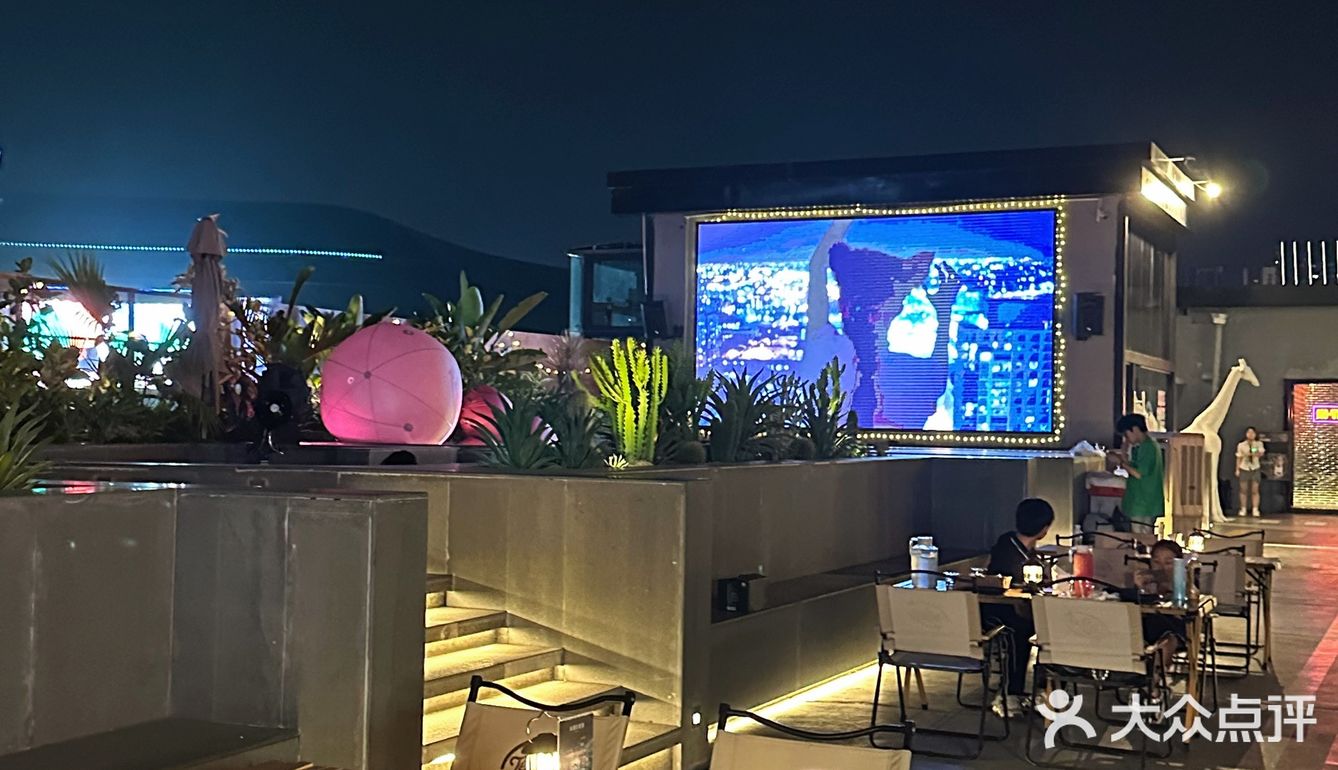 广州这家露天餐吧，美式复古拿捏了！！