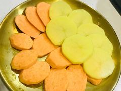 红薯土豆双拼-八乔煎肉馆·丹东特色煎锅(梅林店)