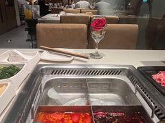 -海底捞火锅鲜切牛肉主题店(长寿路店)