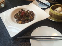 -鱼鲜饭香·招牌汽锅剁椒鱼头王