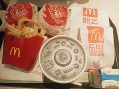 -麦当劳(世界城广场店)