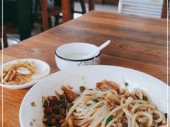 -牛八宝桂林米粉(八里庄店)