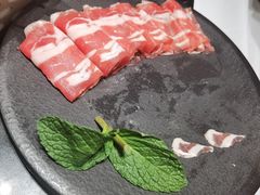 -红鼎豆捞·非遗鲍皇汤火锅(宝丰路店)