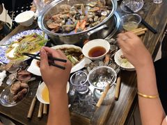 -张记老街里海鲜美食城(劈柴院店)