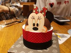 -巴黎贝甜(大宁国际商业广场店)