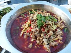 -兔行天下-鸿鹤鲜锅兔(中海国际店)