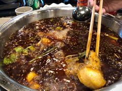 -肖肖酸萝卜鱼火锅(总店)