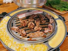 -青瓦炭韩潮烤肉(花园道店)