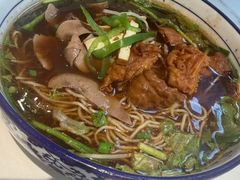 -镇南锅盖面馆(解放路店)