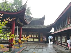-峨眉山报国寺