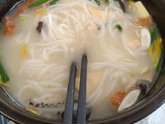 -桥香园过桥米线(国贸店)
