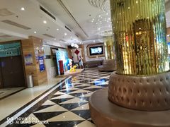 -欢乐空间KTV(奥山世纪城店)