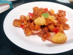 凤梨咕噜肉-鹊玥·粤菜小馆(汇智国际商业中心店)