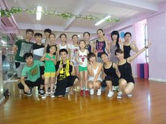 童鞋们-雅米拉艺术中心(少儿舞蹈培训)