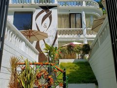 -Mark&Mars Restaurant